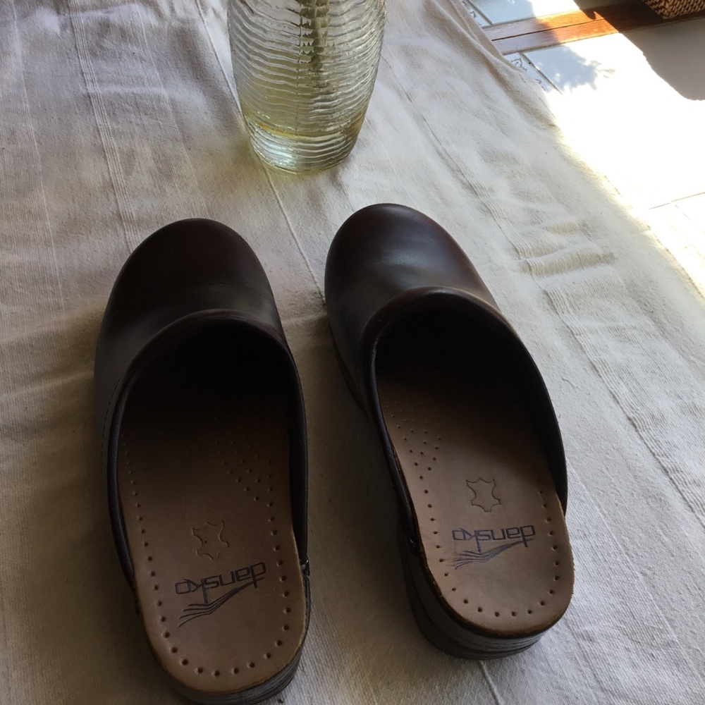 NawT Dansko original clog size 37 excellent cond